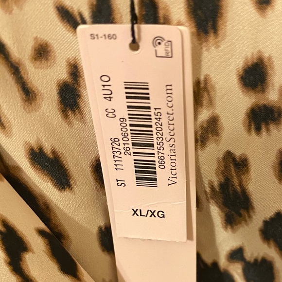 VICTORIA SECRET BUTTON UP LONG SLEEVE SLEEP SHIRT - Picture 14 of 15